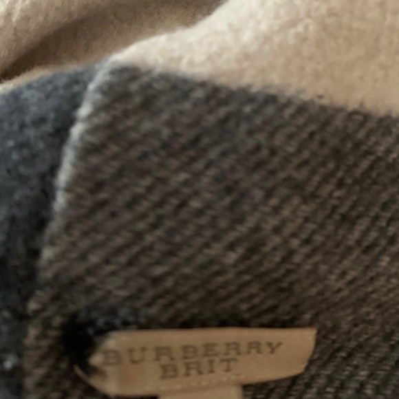 Burberry neck warmer - Picture 1 of 3